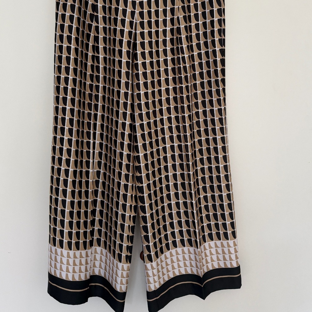 Ann Taylor Wide Leg Patterned Crop Pant  - Size 8